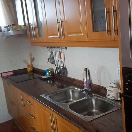 Sleeps 4 Wifi * Famara
