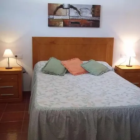 Sleeps 4 Wifi *